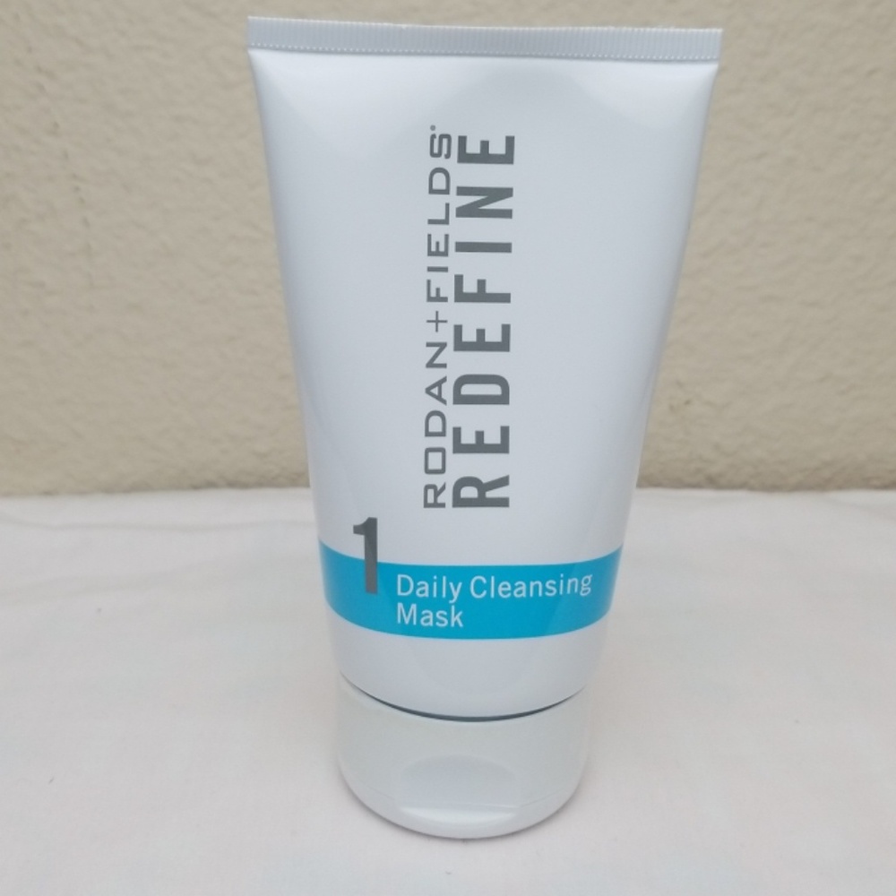 Rodan and Fields REDEFINE Daily Cleansing Mask